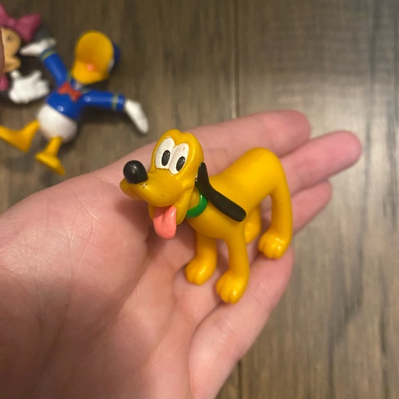 Mickey Mouse Set of 4 figures Cake Toppers Minnie Mouse Goofy Pluto Donald - Picture 4 of 6